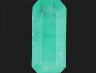 Natural Emerald (C) Certied 3.97CTS-4149